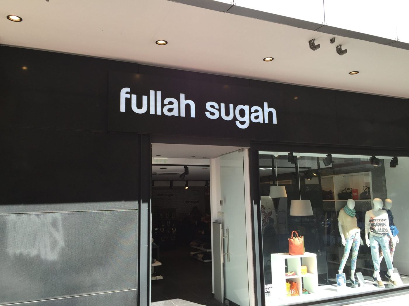 Φωτιζόμενα γράμματα Fullah Sugah